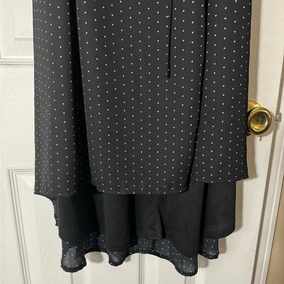 Lulus: Farah Black Print Midi Wrap Dress - Picture 6 of 8